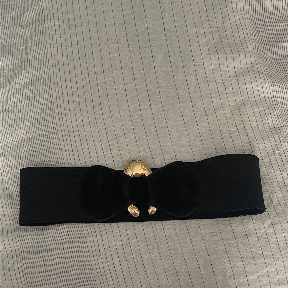 Elegant Black and Gold Women's Belt